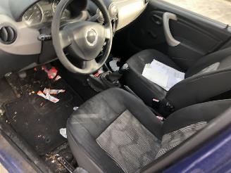 Dacia Sandero 12i 16v 55kW picture 6