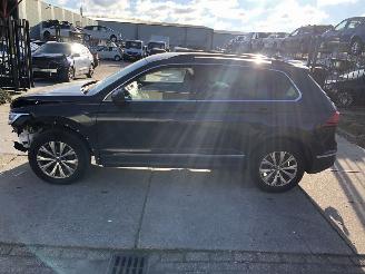 damaged passenger cars Volkswagen Tiguan 15tsi 110kW DSG 2023/3