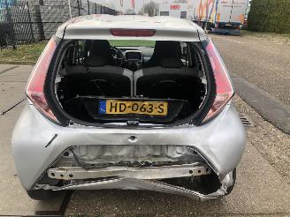 Toyota Aygo 1.0 vvti X-PLAY picture 14