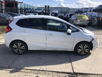 damaged passenger cars Honda Jazz 1.3i 75kW E6 NAVI 2017/3