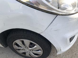 Hyundai I-10 1.1i i-catcher picture 11