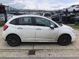 Unfallwagen Citroën C3 1.6hdi 68kW E5 Airco, LM velgen 2012/11