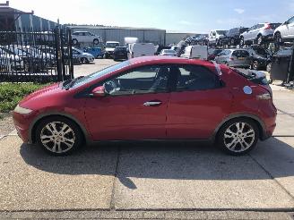 Vaurioauto  passenger cars Honda Civic 5DR 1.8i 103kW E5 2009/7