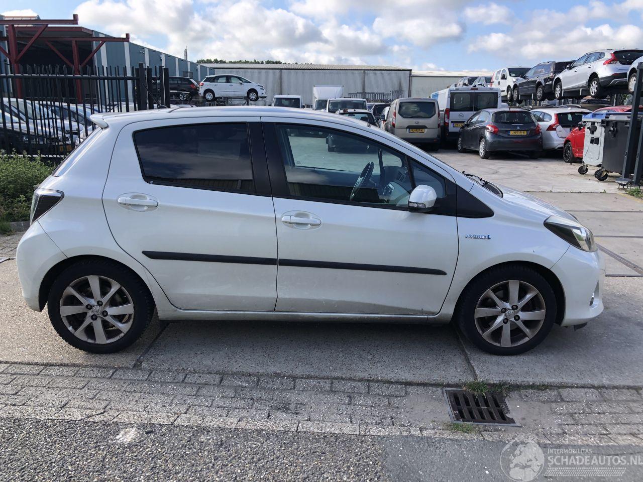 Toyota Yaris Hybrid, PANO NAVI LM VELGEN