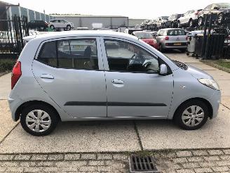 damaged passenger cars Hyundai I-10 1.2i 63kW E5 Airco 2012/3