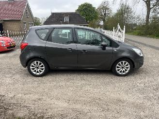 Opel Meriva 1.7 cdti motorschade !! picture 6