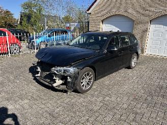 krockskadad bil auto BMW 3-serie 318d weinig km !! 2017/9
