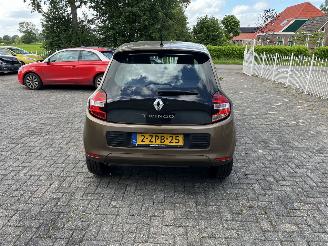 Renault Twingo Luxe uitvoering !! picture 4
