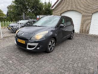 škoda osobní automobily Renault Scenic 1.4 tce 2011/3