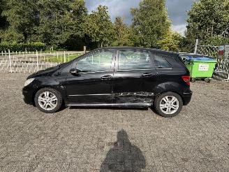 Mercedes B-klasse B200 automaat !! picture 2