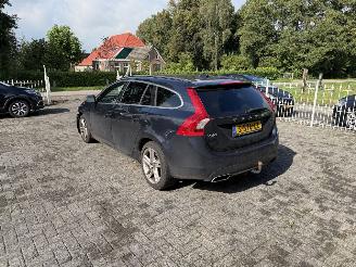 Volvo V-60 2.0 t5 automaat !! picture 3