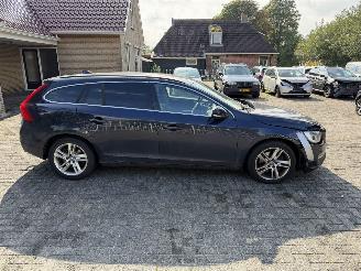 Volvo V-60 2.0 t5 automaat !! picture 6