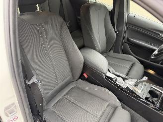 BMW 1-serie 118i picture 19