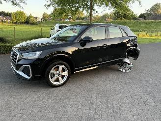 krockskadad bil auto Audi Q2 S-Line / Leer / Panorama 2022/4