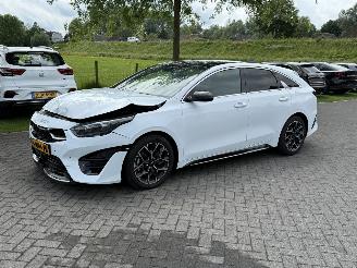 krockskadad bil auto Kia Proceed GT-Plusline / Leer / Panorama 2023/3