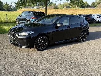 krockskadad bil auto BMW 1-serie 116 90 KW / M-Pakket / Leer 2025/6