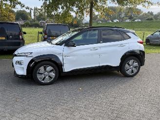 Coche accidentado Hyundai Kona EV Premium Sky 64 kWh 2020/11