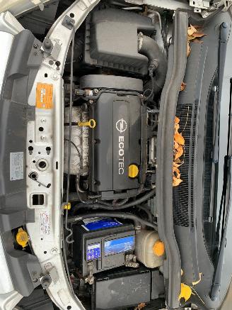 Opel Zafira 1.8 COSMO 7 PERS picture 16