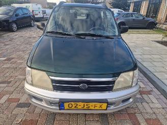Schadeauto Daihatsu Gran Move AUTOMAAT EN AIRCO 2002/8