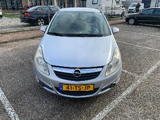 Voiture accidenté Opel Corsa 1.4 16V ENJOY 2007/1