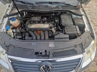 Volkswagen Passat 2.0 fsi comfortline picture 10