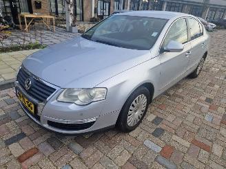 Volkswagen Passat 2.0 fsi comfortline picture 3