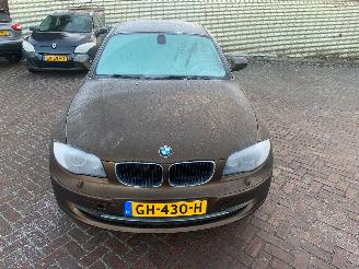 krockskadad bil auto BMW 1-serie 123D HIHG EXECUTIVE 2010/9