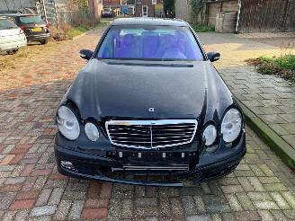 Vaurioauto  passenger cars Mercedes E-klasse 200 KOMPRESSOR 2003/1