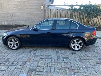 BMW 3-serie 318i high executive picture 10