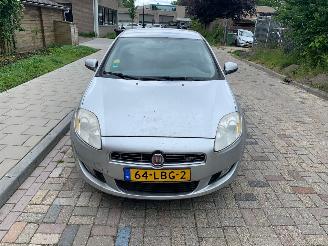 uszkodzony samochody osobowe Fiat  BRAVO 1.4 T-JET EDIZIONE SPORT 2010/3