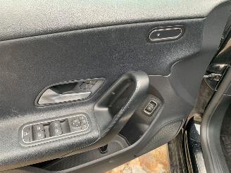 Mercedes Cla-klasse CLA 180 D picture 28