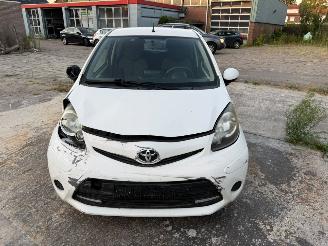 Coche accidentado Toyota Aygo 1.0 VVT-i 2013/8