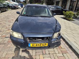 Voiture accidenté Volvo S-60 2.5 T KINETIC 2005/10