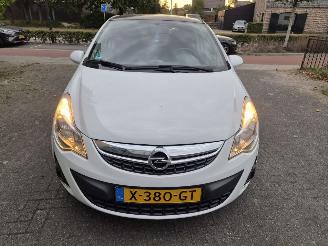 Voiture accidenté Opel Corsa 1.4 16v color edition 2011/5
