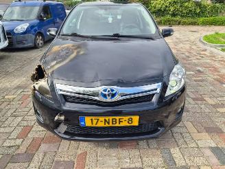 Vaurioauto  passenger cars Toyota Auris 1.8 FULL HYBRIDE 2010/8