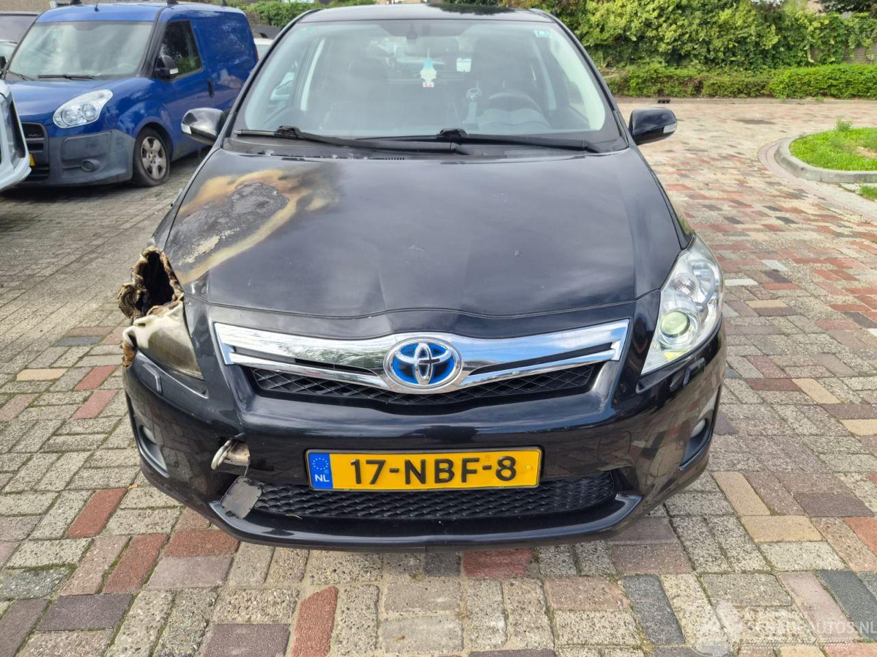 Toyota Auris 1.8 FULL HYBRIDE