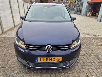 skadebil auto Volkswagen Touran 7 PERSOONS 2011/5