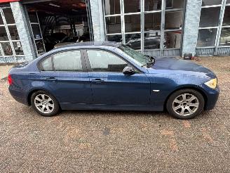 BMW 3-serie 318 I HIGH EXECUTIVE picture 8