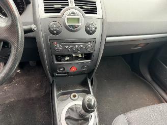 Renault Mégane 1.6 16V picture 16