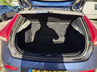 Volvo V-40 2.0 D2 OCEAN RACE picture 13