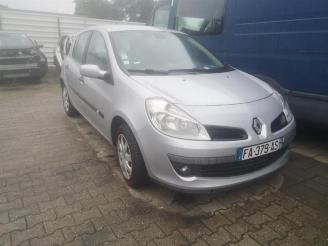 Auto da rottamare Renault Clio Clio III (BR/CR), Hatchback, 2005 / 2014 1.5 dCi 85 2007