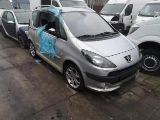 Démontage voiture Peugeot 1007 1007 (KM), Hatchback 3-drs, 2004 / 2011 1.6 GTI,Gentry 16V 2006