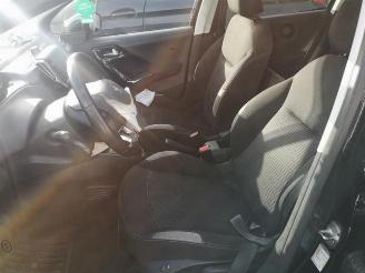 Peugeot 208 208 I (CA/CC/CK/CL), Hatchback, 2012 / 2019 1.2 Vti 12V PureTech 82 picture 10