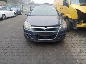 Opel Astra Astra H (L48), Hatchback 5-drs, 2004 / 2014 1.6 16V Twinport picture 3