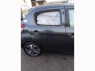 Peugeot 108 108, Hatchback, 2014 1.0 12V picture 3