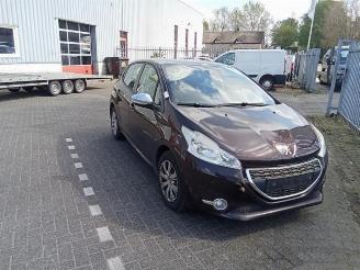demontáž osobní automobily Peugeot 208 208 I (CA/CC/CK/CL), Hatchback, 2012 / 2019 1.2 Vti 12V PureTech 82 2013/9