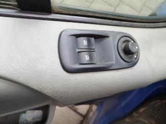 Renault Trafic Trafic New (JL), Bus, 2001 / 2015 1.9 dCi 100 16V picture 54
