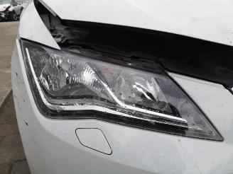 Seat Leon Leon (5FB), Hatchback 5-drs, 2012 / 2020 1.6 TDI Ecomotive 16V picture 32