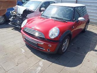 Mini One Mini (R50/53), Hatchback, 2001 / 2007 1.6 16V Cooper picture 2