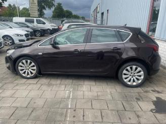 Auto da rottamare Opel Astra Astra J (PC6/PD6/PE6/PF6), Hatchback 5-drs, 2009 / 2015 1.4 Turbo 16V 2012/6